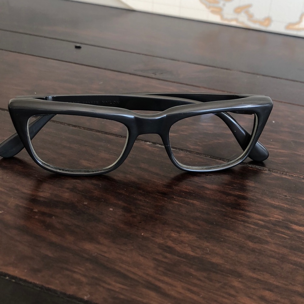 Zyloware frame unisex
